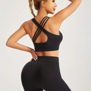 Conjunto deportivo ( L )